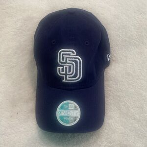 🆕⚾️New Era MLB San Diego Padres, Women Navy & Glittery Hat
